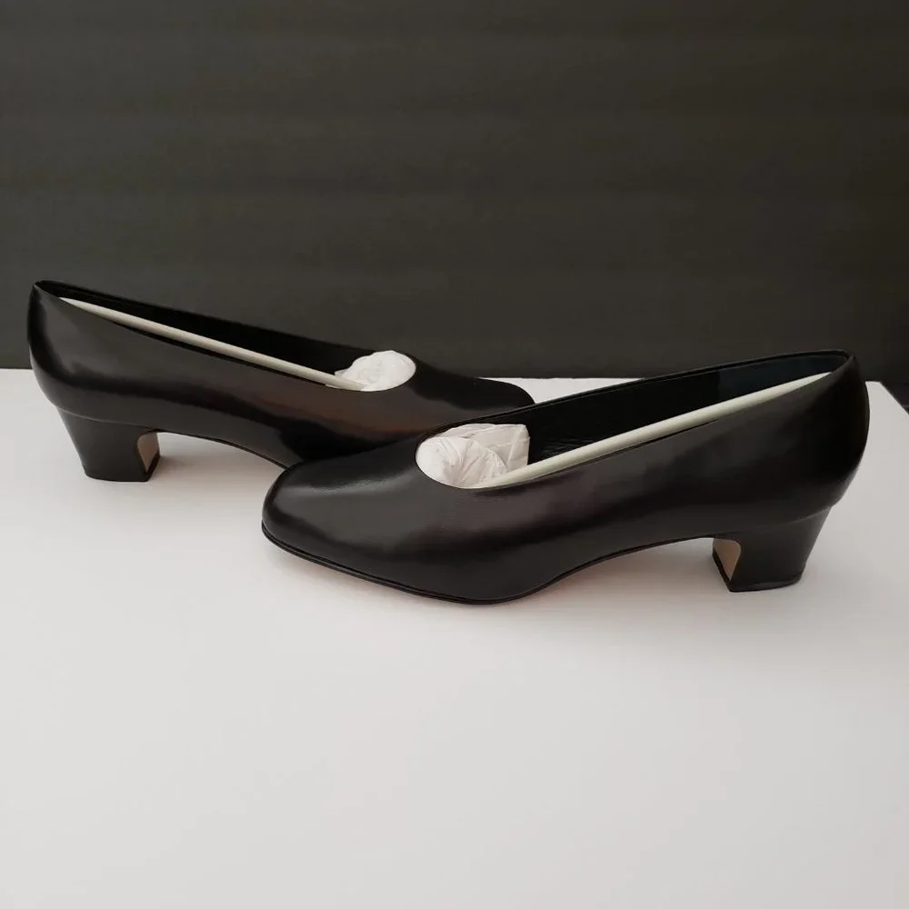 Auditions 10 EEEE Narrow Classy black pumps NEW - Picture 2 of 10